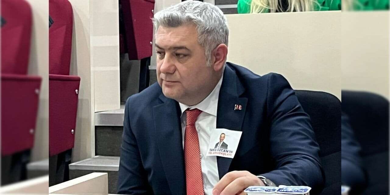 Is Mehmet Tuna Özcan the Author of 'Psikososyal Önleyici Kitap'?